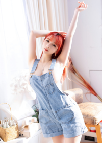 叉子宝宝穿得最少的照片居然是背带裤系列