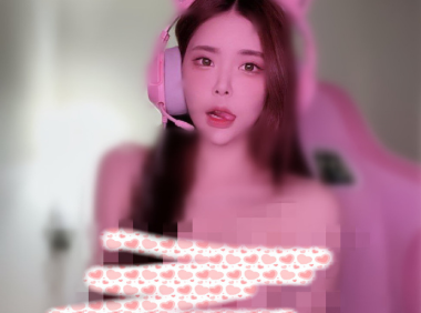 WE大舅子mystic前妻金提莫onlyfans下海卖图捞金