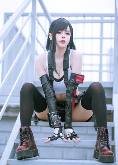 日本coser@byoru视频图集全打包，因cos甘雨而爆红