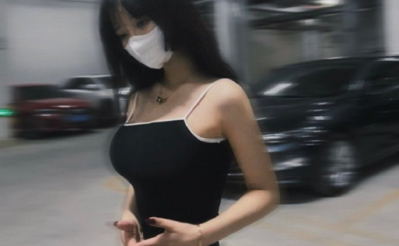 中岛莫之子i是谁？抱走莫子aa最优秀的cos作品